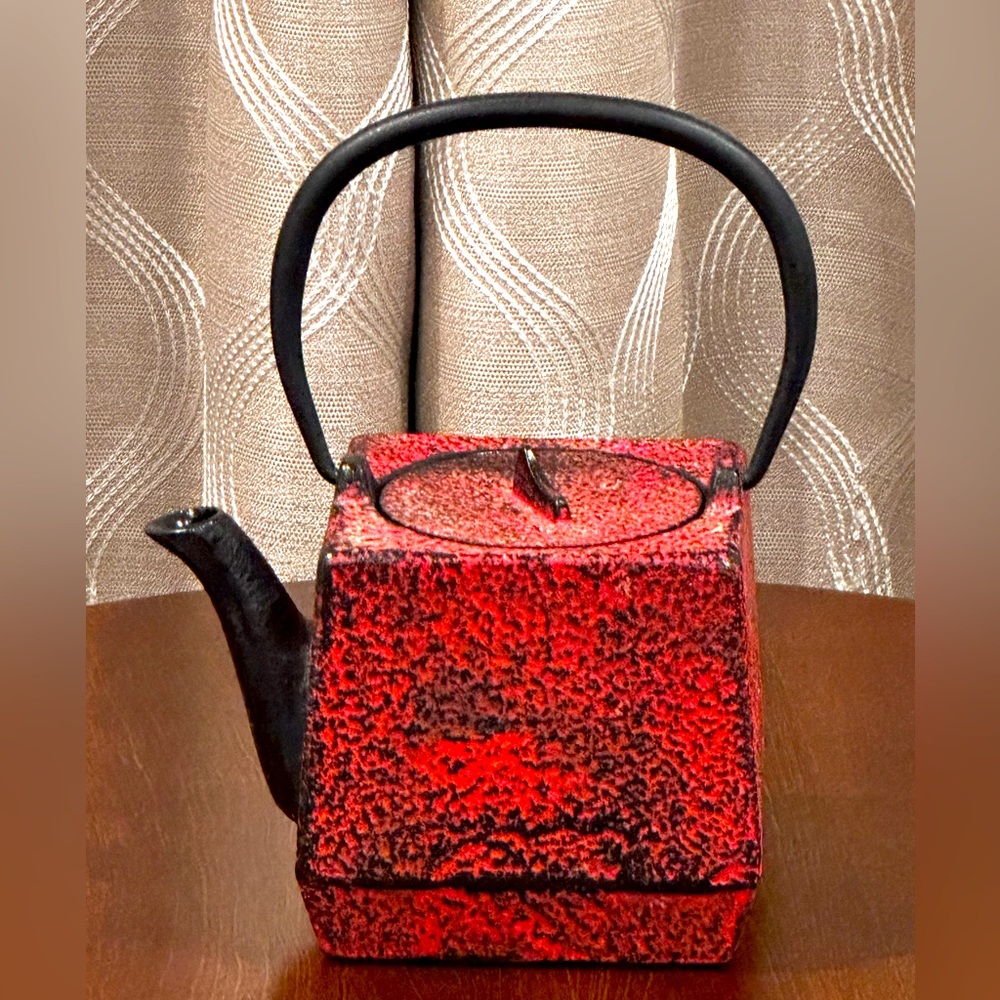 Red Cast Iron Teapot with Black Handle - Classic Home Kitchen Tea Kettle